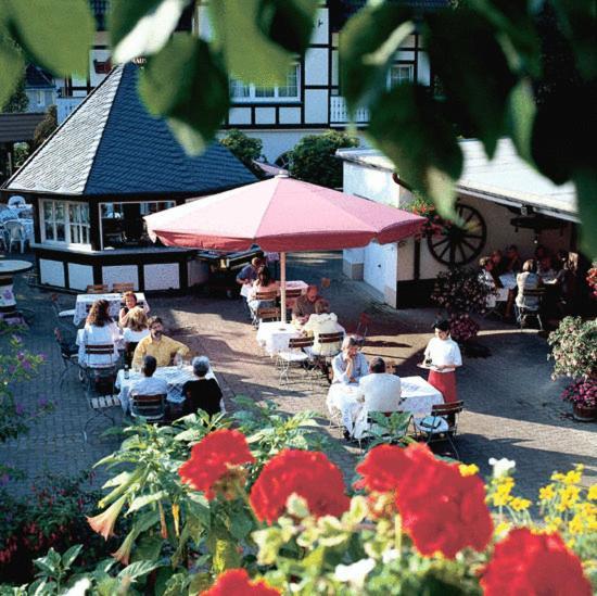 Hotel Stremme Гуммерсбах Экстерьер фото
